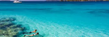 Turks and Caicos vs Grand Cayman: 11 Key Factors Compared to Help You Decide Your Perfect Island Escape