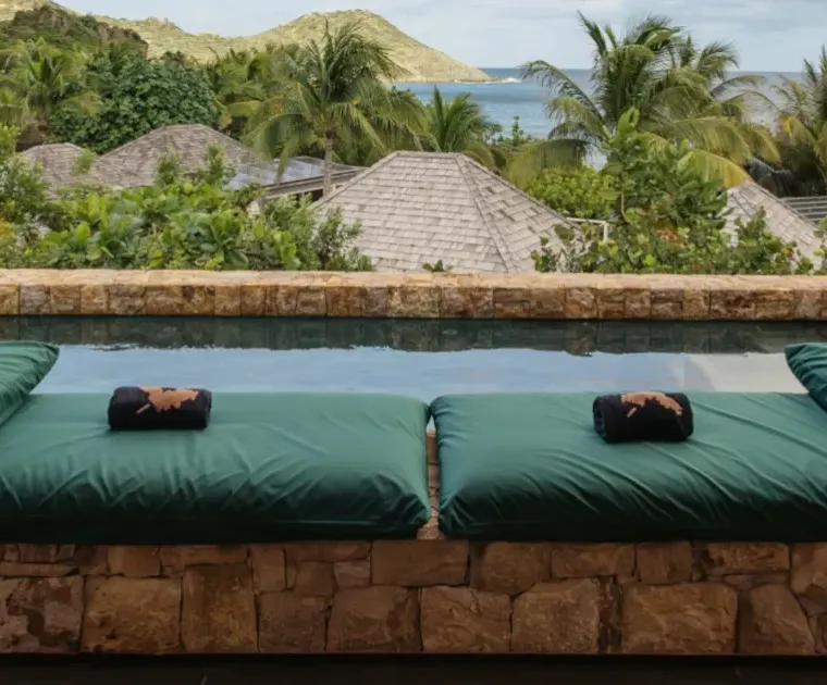 featured aqualis main trigger