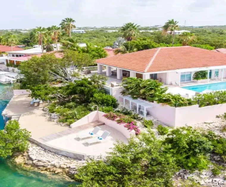 vacation rental photo Turks and Caicos IE EMW Villa  EMWaer01 desktop