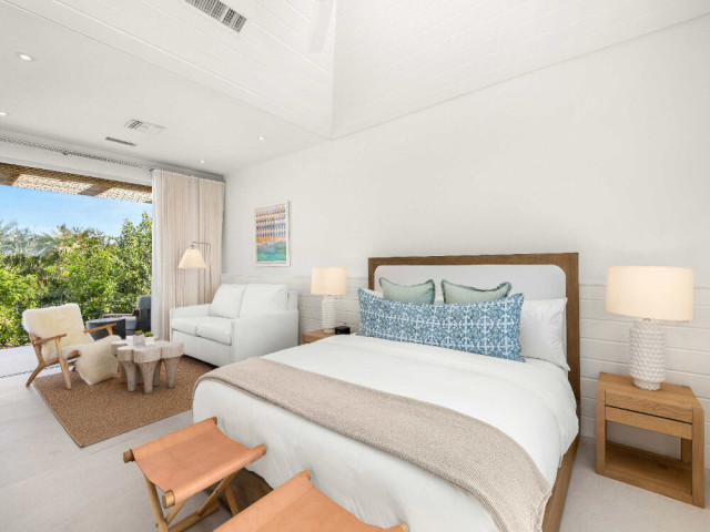 Beach Enclave Grace Bay Ocean View 5bd