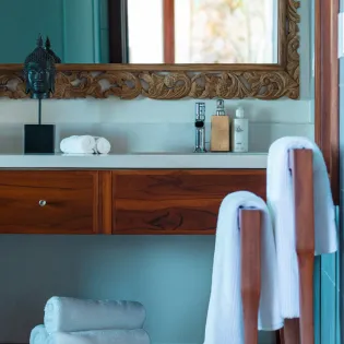 1.1 bali beach bathroom 1 2