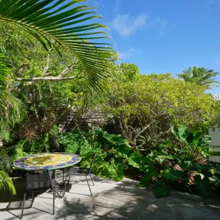 1.1 bonbonniere exterior