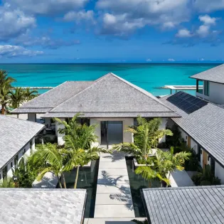 1.1 footprints outdoor view