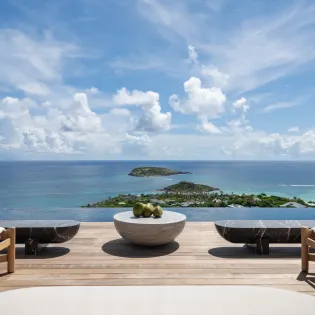 1.1 manoir voltaire exterior 1