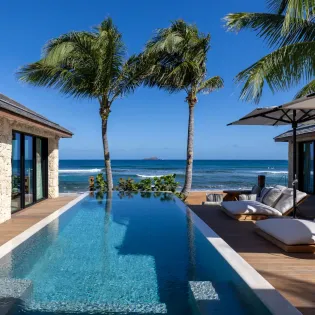 1.1 maverick exterior 1