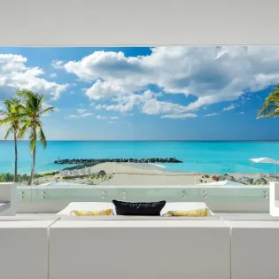 1.1 sol e mare exterior 1