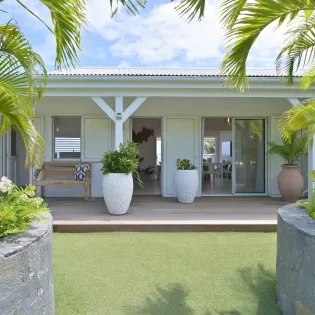 1.10 marris exterior 1