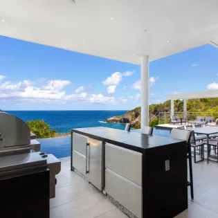 1.10 reve noir exterior