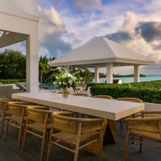 1.10 twin palms exterior