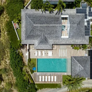 1.10 wine note exterior 1