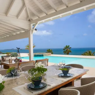 1.11 dream in blue exterior