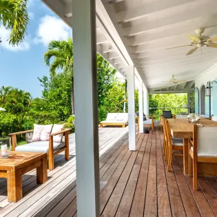 1.11 manoir de lurin exterior 1