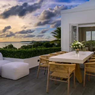 1.11 twin palms exterior