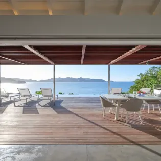 1.12 villa pointe milou exterior