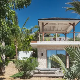 1.17 bel air exterior 1