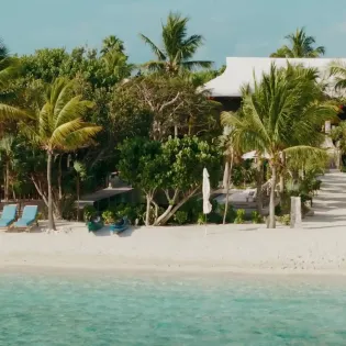 1.18 the catch exterior