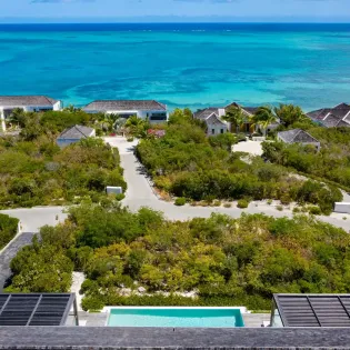 1.2 b.e. north shore ocean view 4bd exterior