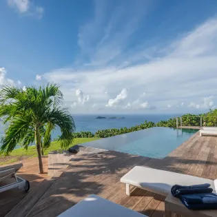 1.2 blue diamond exterior 1