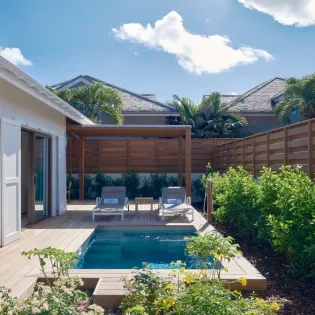 1.2 crystal blue exterior 1