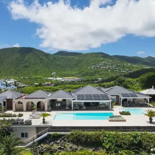 1.2 dream in blue exterior