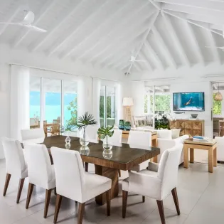 1.2 oceanside tower dining room