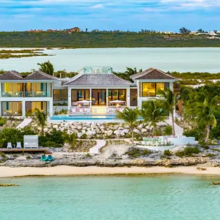 1.2 villa bristol breeze exterior