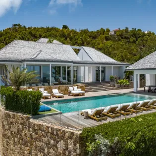 1.2 wine note exterior 1