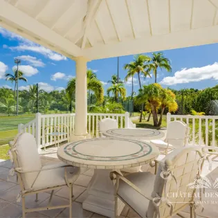 1.20 chateau des palmiers exterior