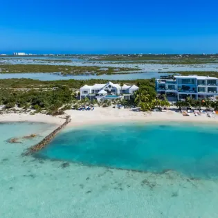 1.20 twin palms exterior