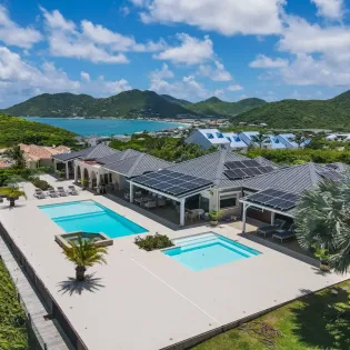 1.3 dream in blue exterior