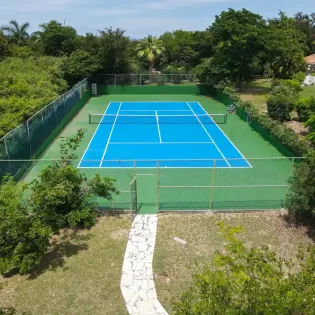 1.3 la nina tennis court