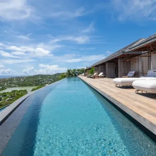 1.3 manoir voltaire exterior 1