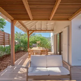 1.4 crystal breez exterior 1