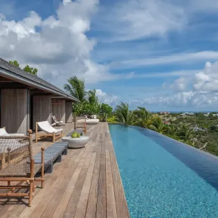 1.4 manoir voltaire exterior 1