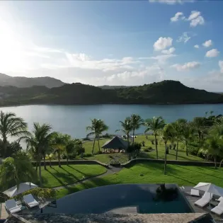 1.4 silver rainbow exterior