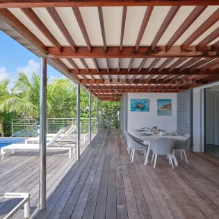 1.5 villa pointe milou exterior