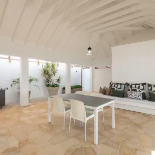 1.6 blue diamond exterior 1