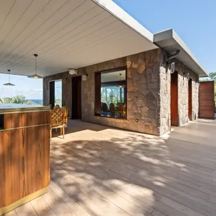 1.6 goldeneye exterior 1