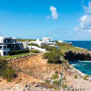 1.6 reve noir exterior