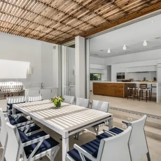 1.7 b.e. grace bay beachfront 5bd terrace