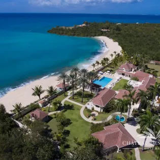 1.8 chateau des palmiers exterior 1