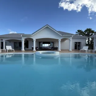 1.8 sea bird exterior 1