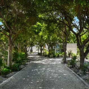 1.8 seafire exterior 1