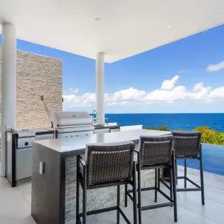 1.9 reve noir exterior