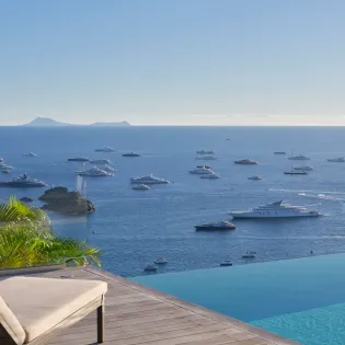 10 the view exterior