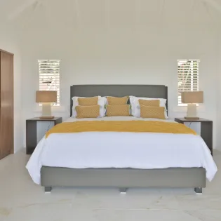 10.1 coeur de pirate guest bedroom 2