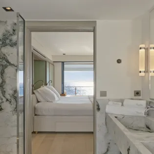 10.1 marlice bathroom 3