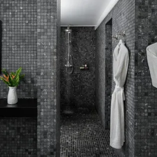 10.2 captiva bathroom 1