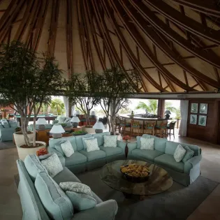 10.5 temple livingroom 1