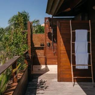 10.8 temple lo bathroom